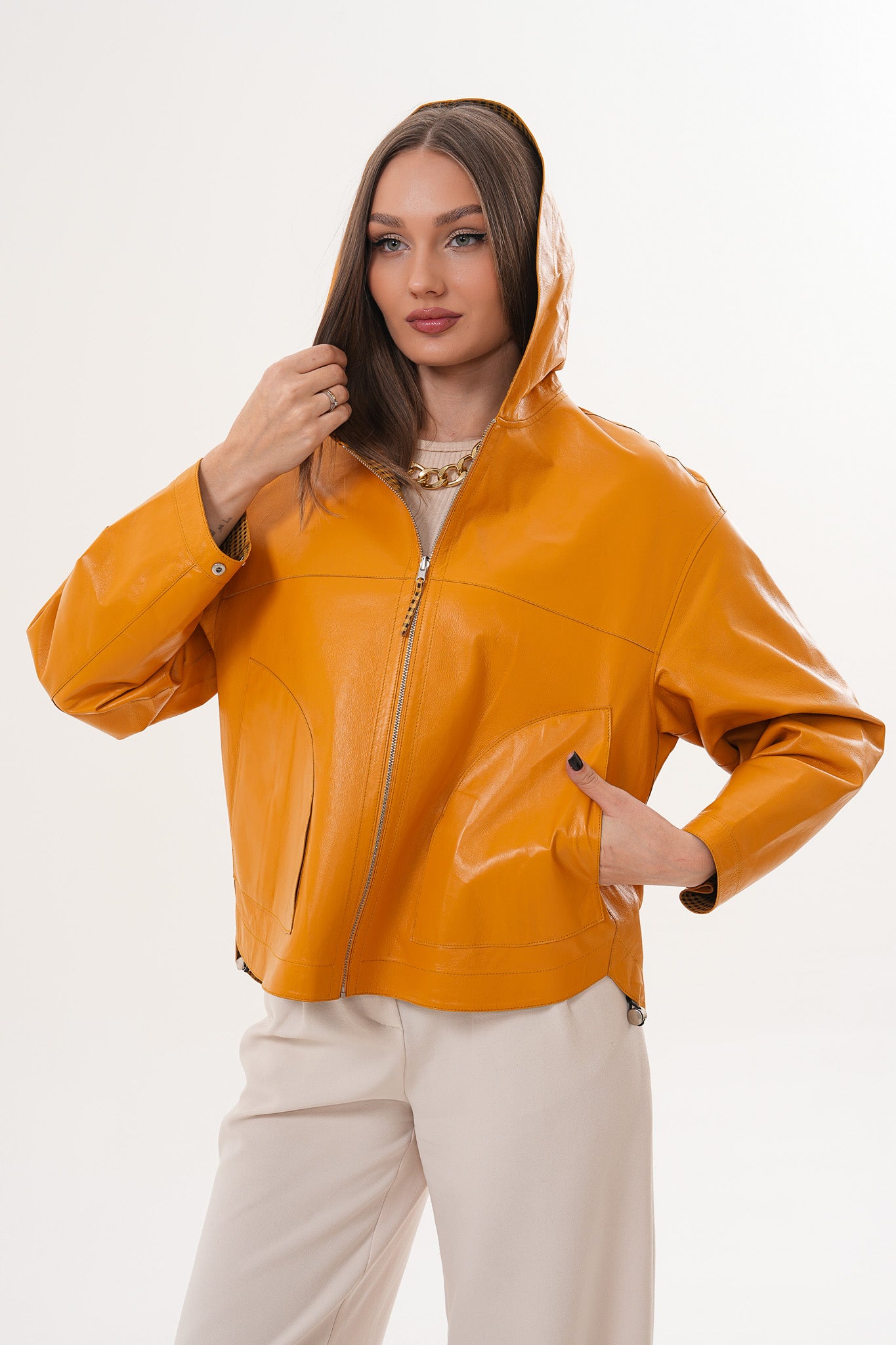 Chaqueta Reversible Con Capucha Para Mujer De Cuero Genuino Amarilla Elvaria