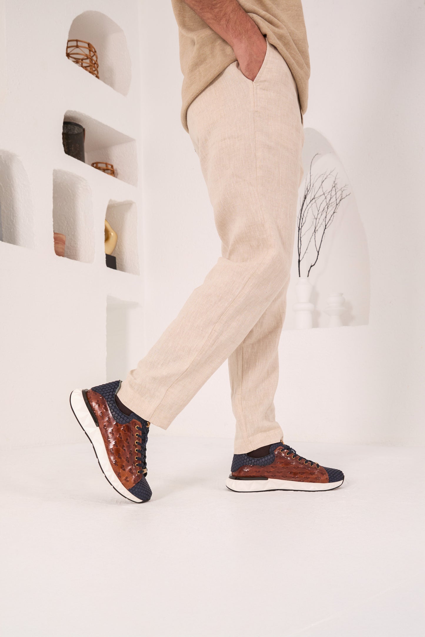 The Caesars Navy & Tan Leather Men Sneaker