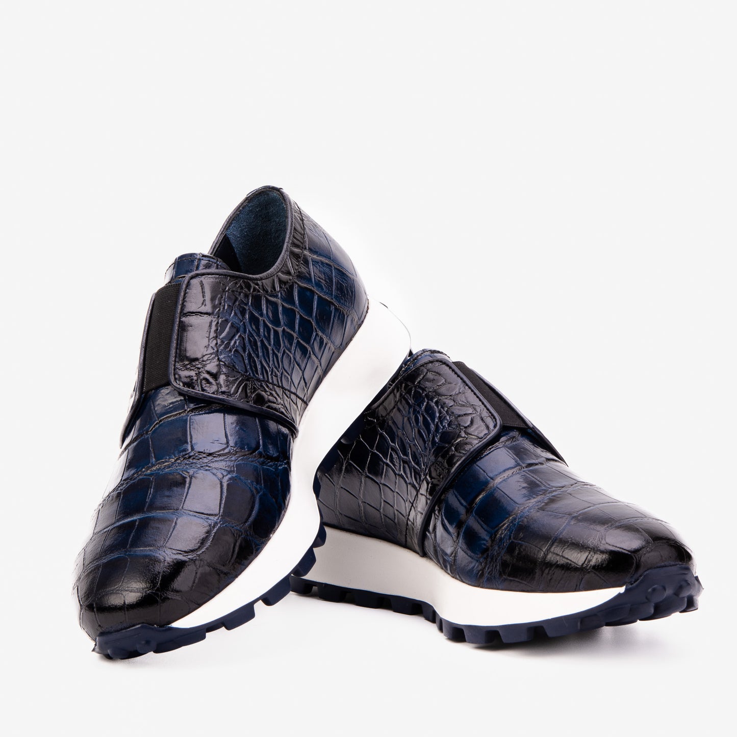 Zapatilla para hombre de cuero azul marino Corteggio