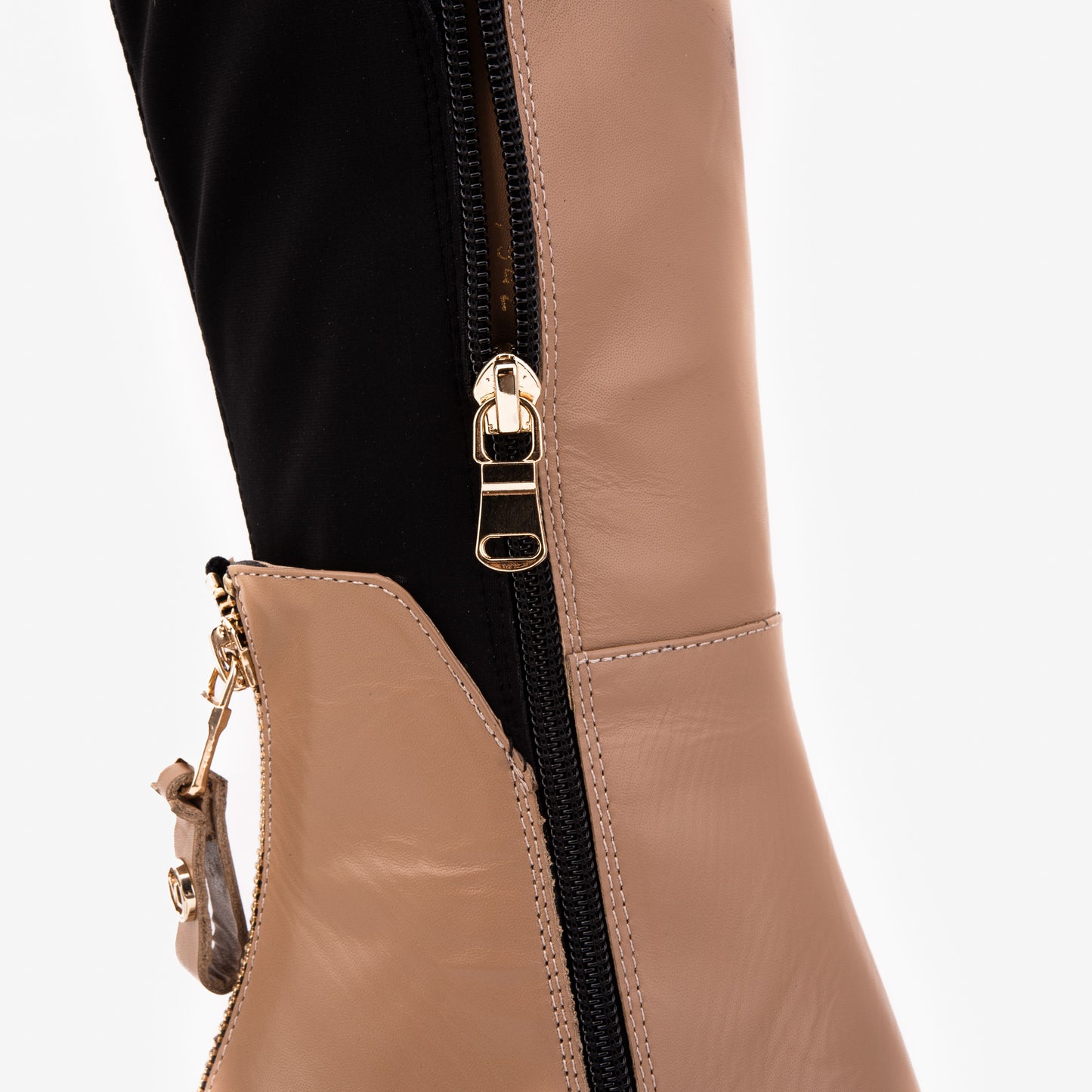 Las botas de mujer de cuero crema Verona hasta la rodilla