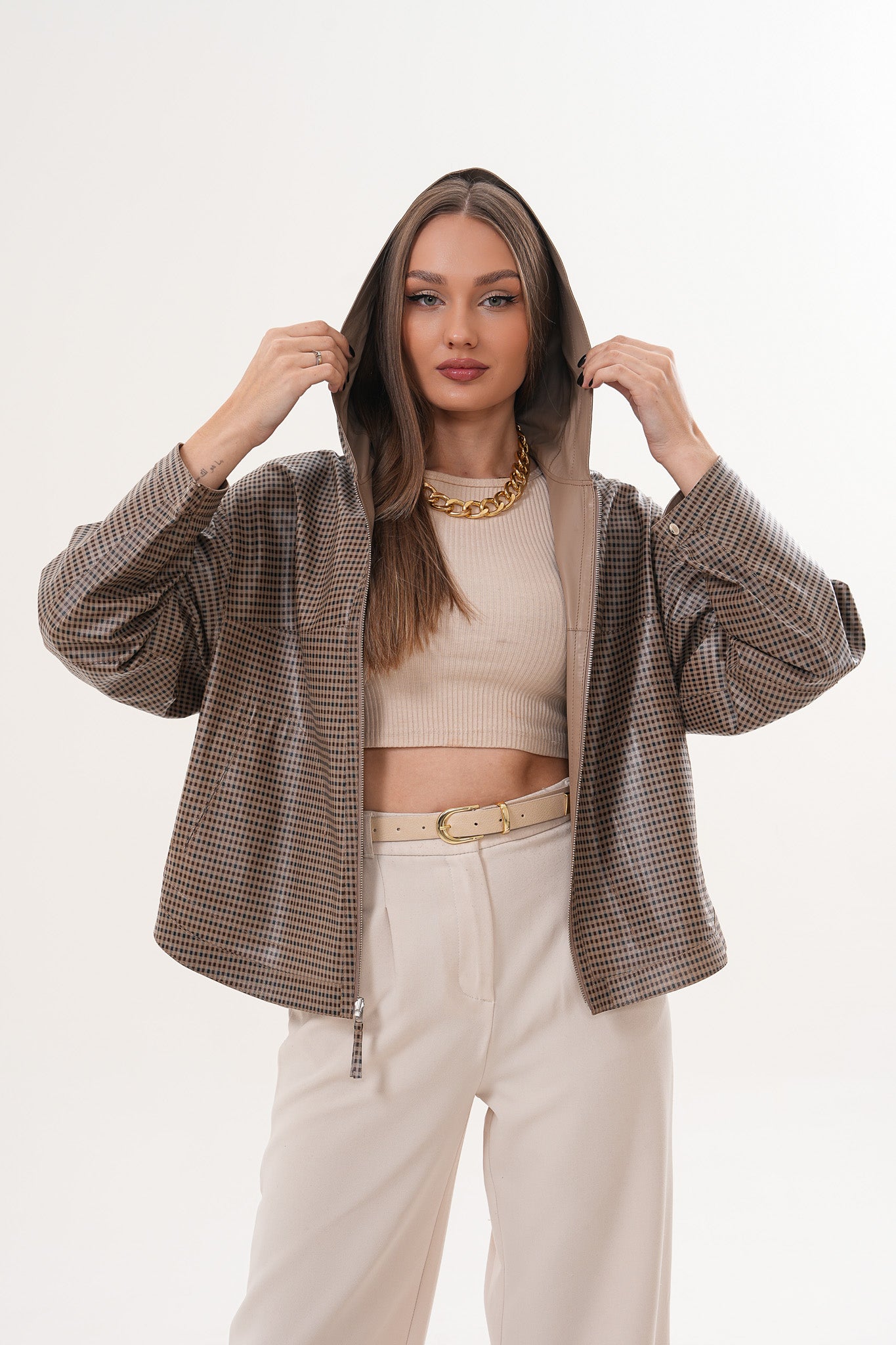 Chaqueta reversible con capucha para mujer de cuero auténtico color topo Elvaria