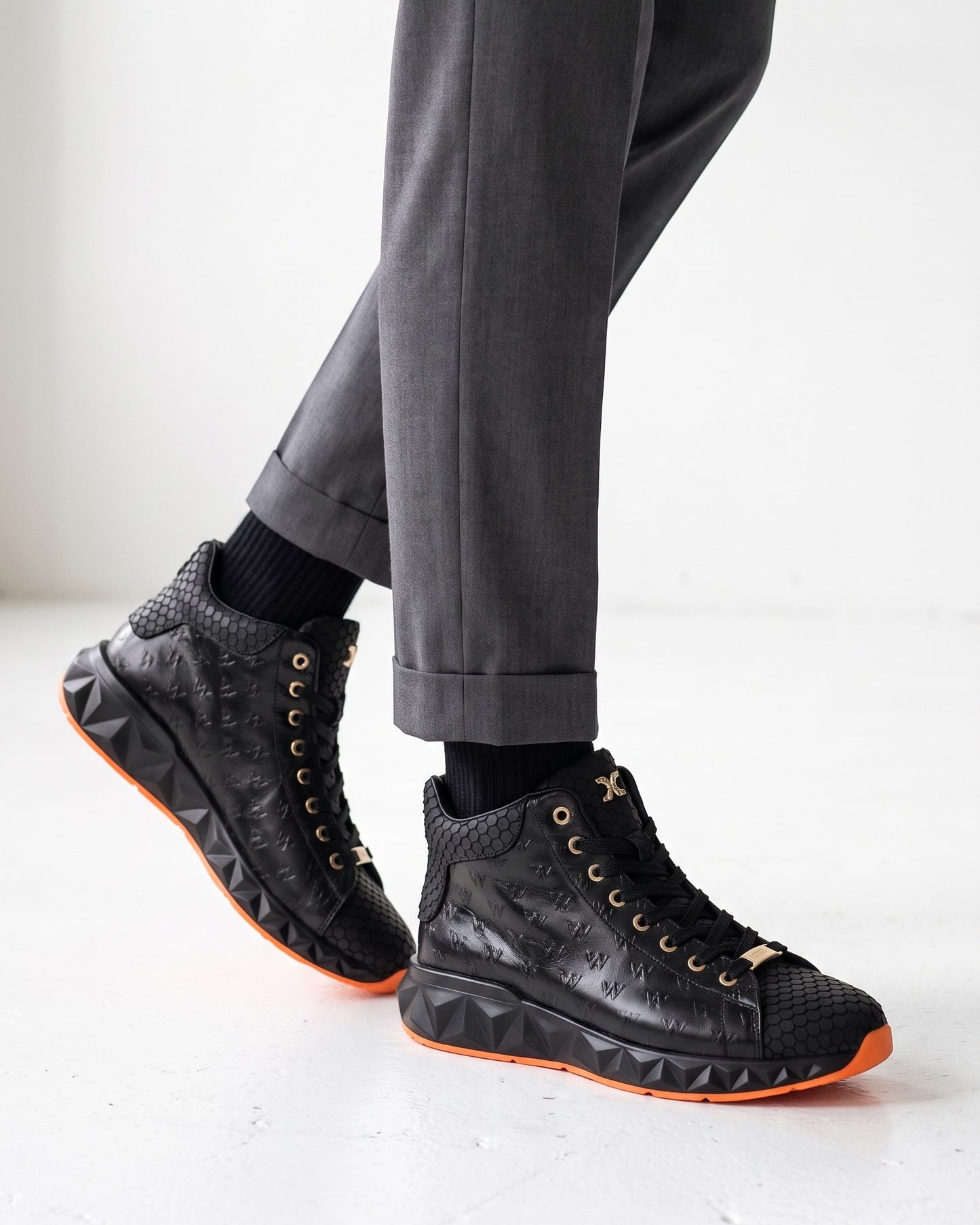 Zapatillas altas de cuero negro para hombre The Caesars