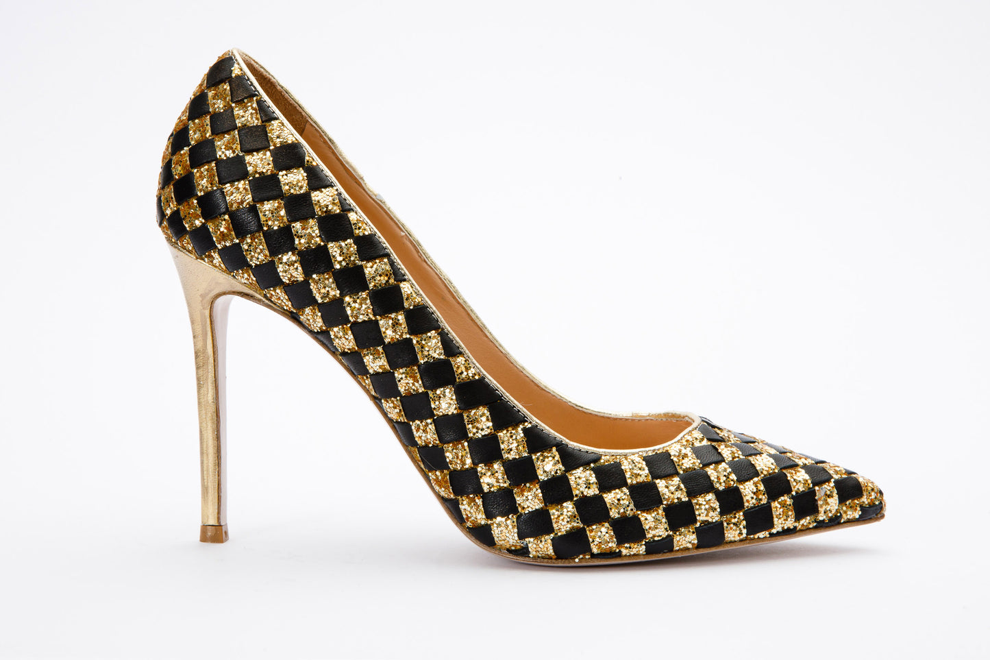 Zapatos de salón de piel tejida a mano en dorado y negro Tory de Saks para mujer