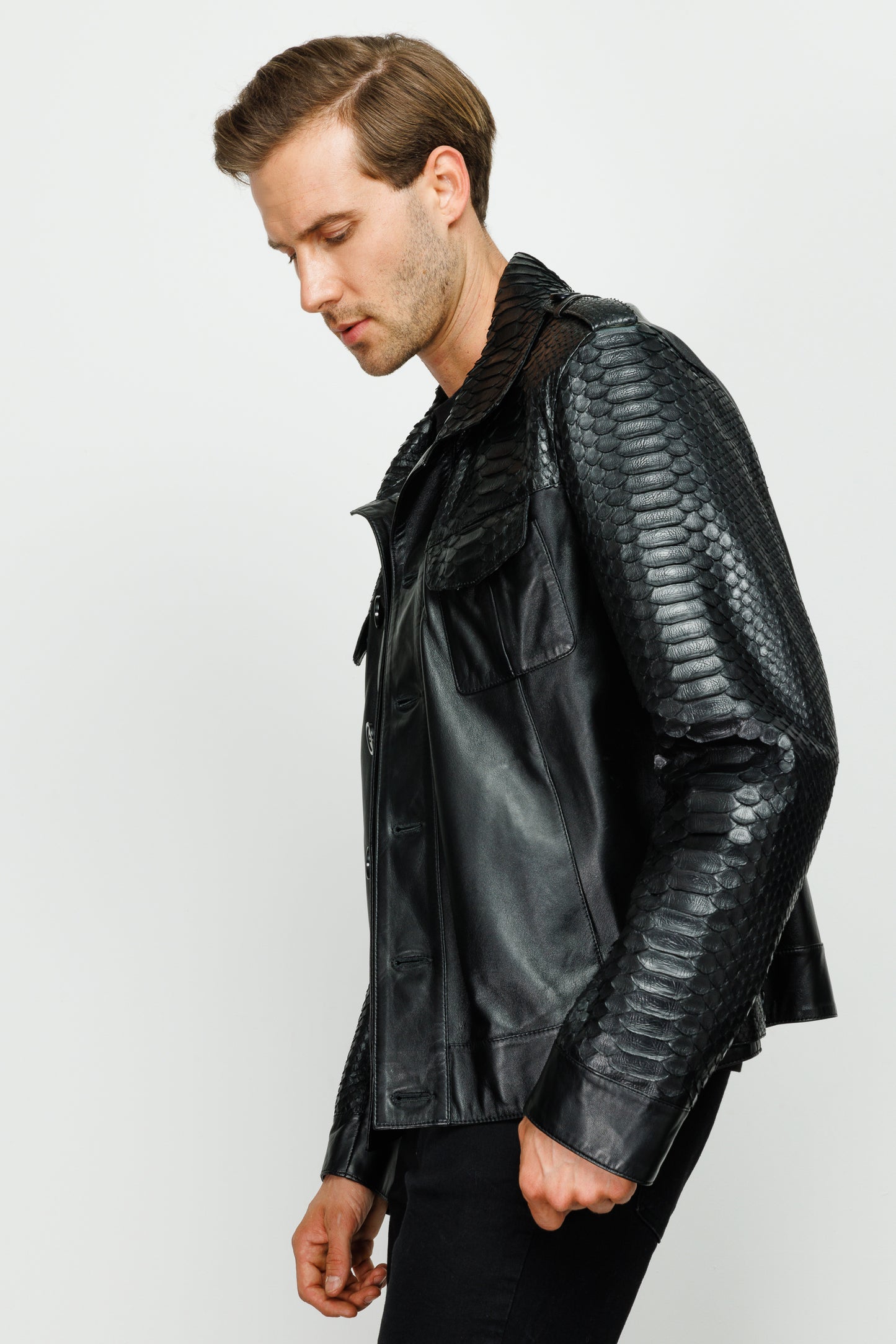Chaqueta para hombre de cuero negro con piel de pitón Manteca