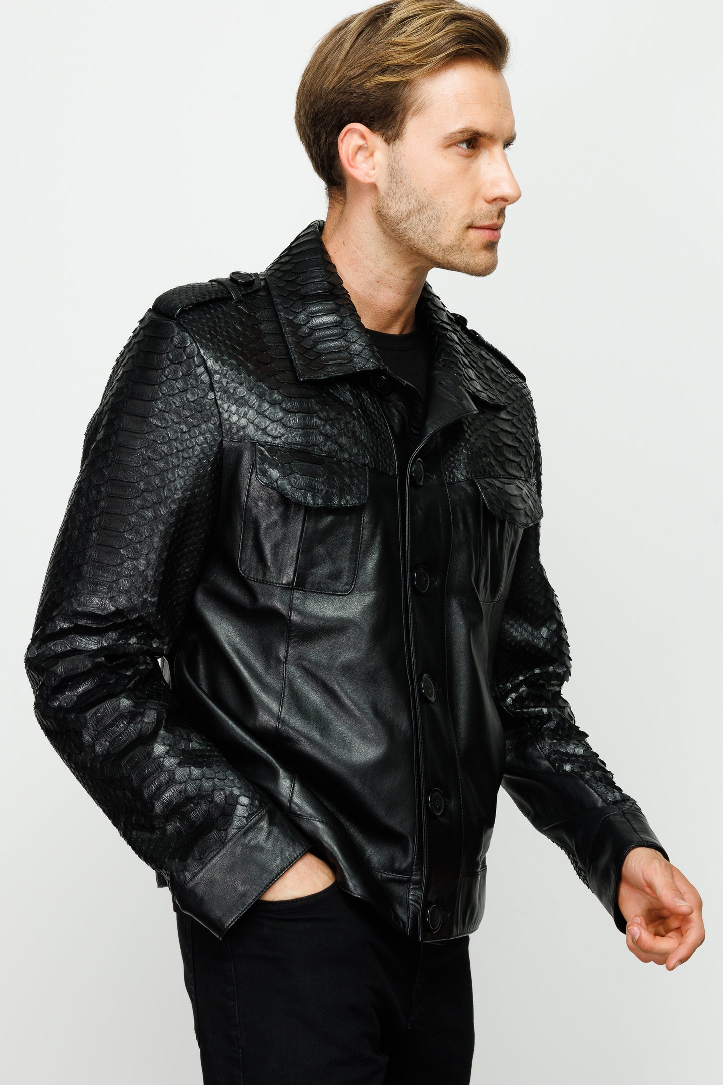 Chaqueta para hombre de cuero negro con piel de pitón Manteca