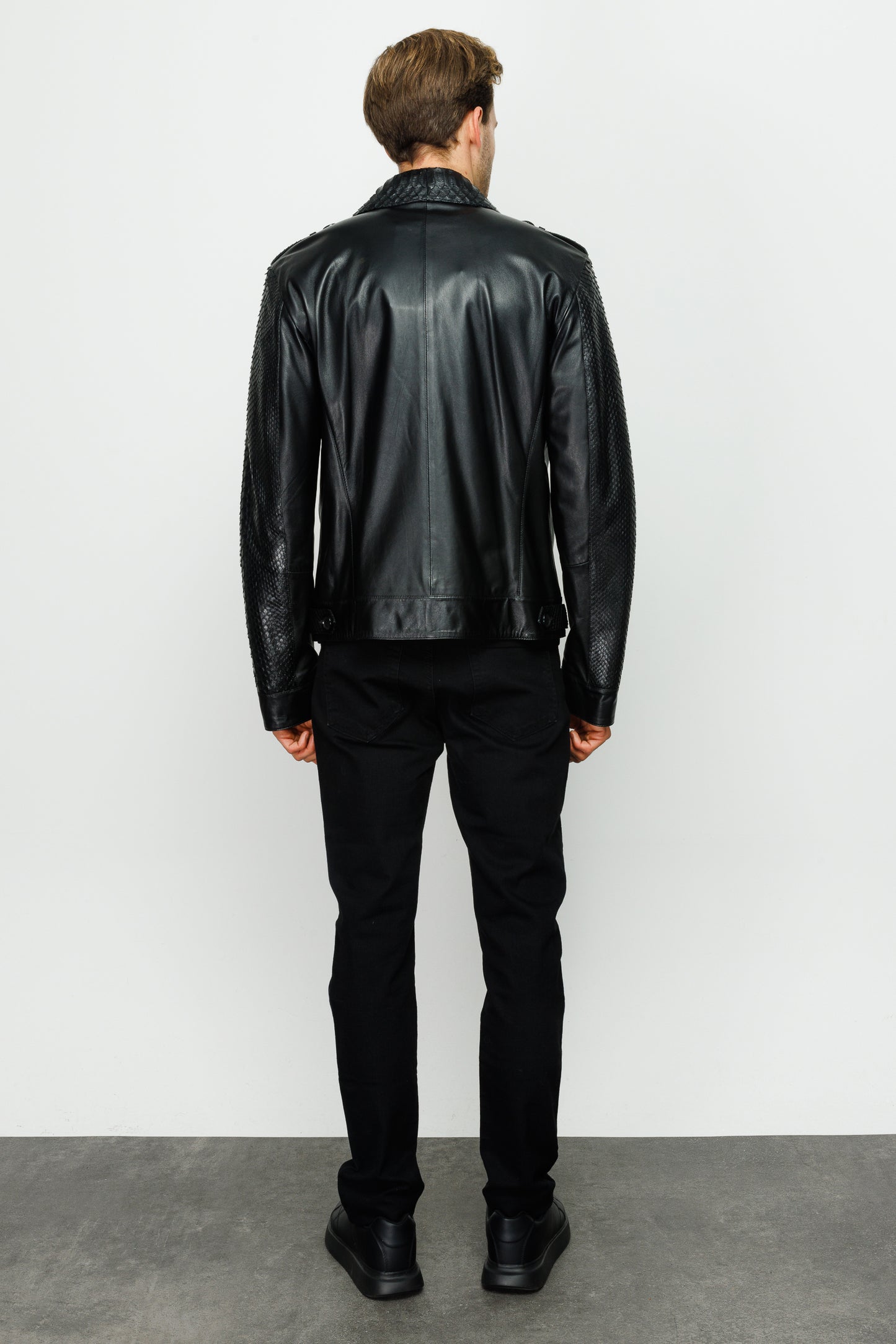 Chaqueta para hombre de cuero negro con piel de pitón Manteca