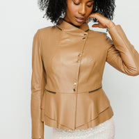 La chaqueta de cuero color canela para mujer de Olmetti