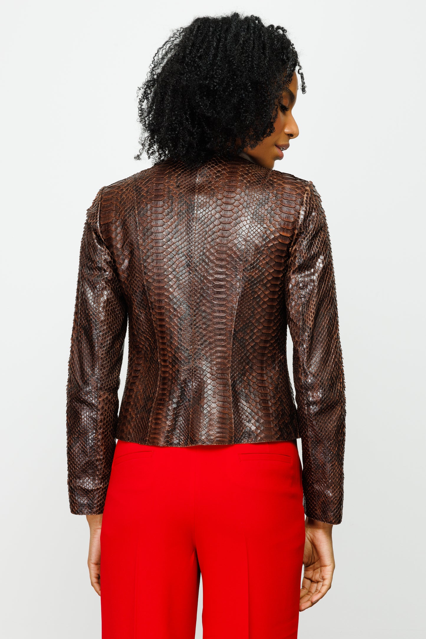 Chaqueta de piel de pitón marrón Mekke para mujer 