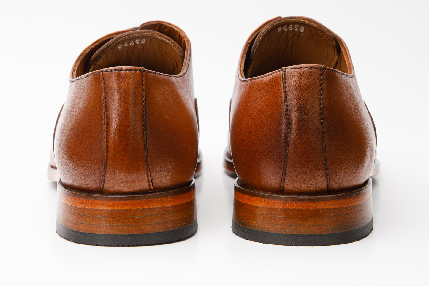 Zapato Oxford con puntera de cuero color canela Gambaha para hombre